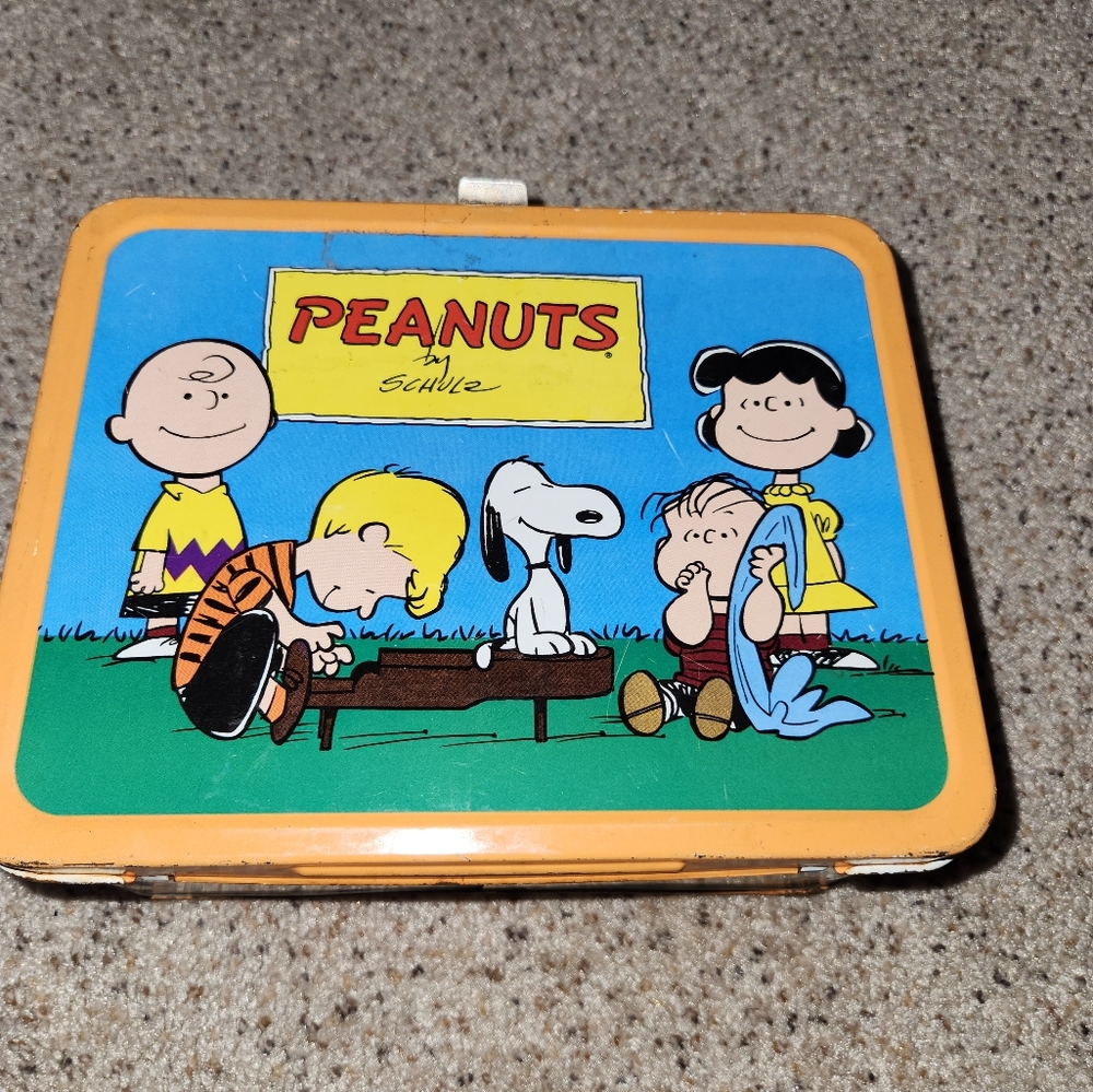 Peanuts Snoopy Lunch Box